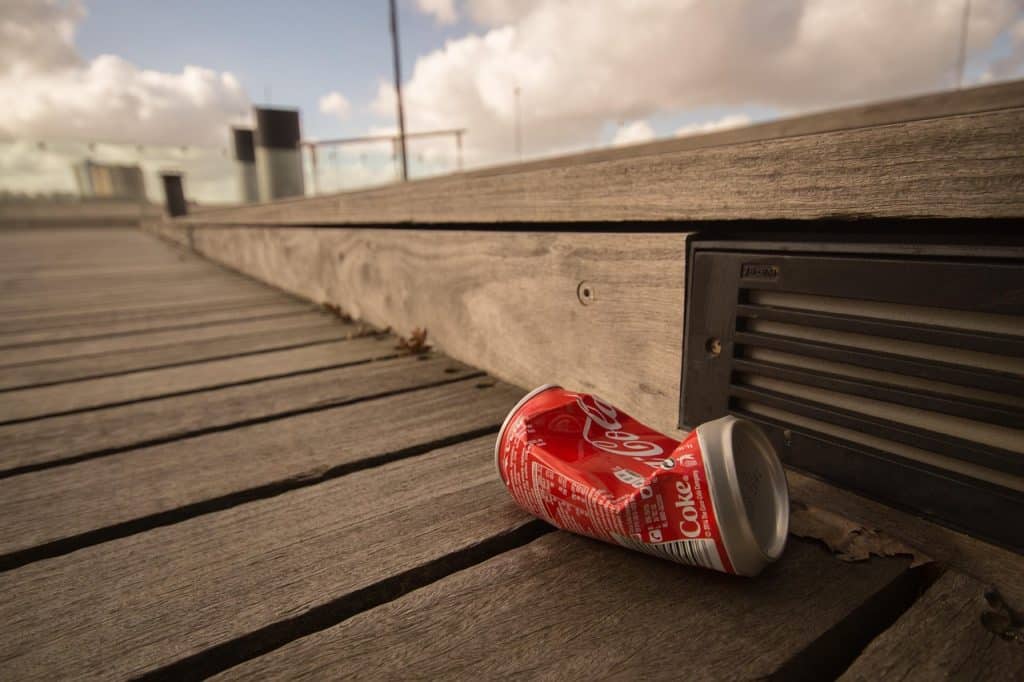 baking soda and vinegar for trash can deodorizing