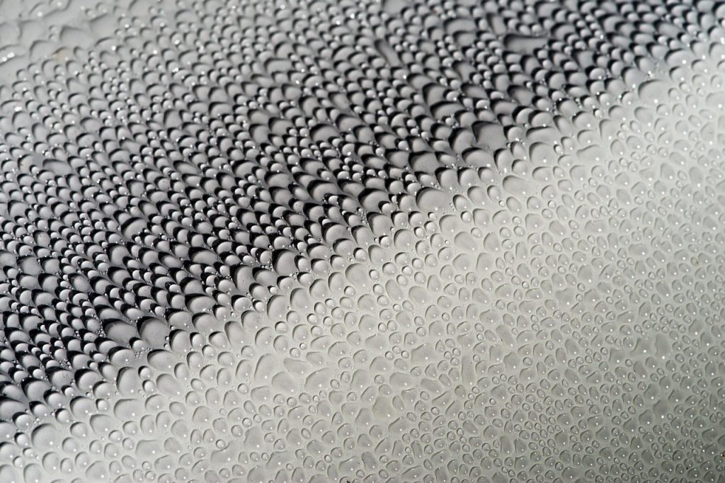 silica gel reusable moisture absorber beads changing color